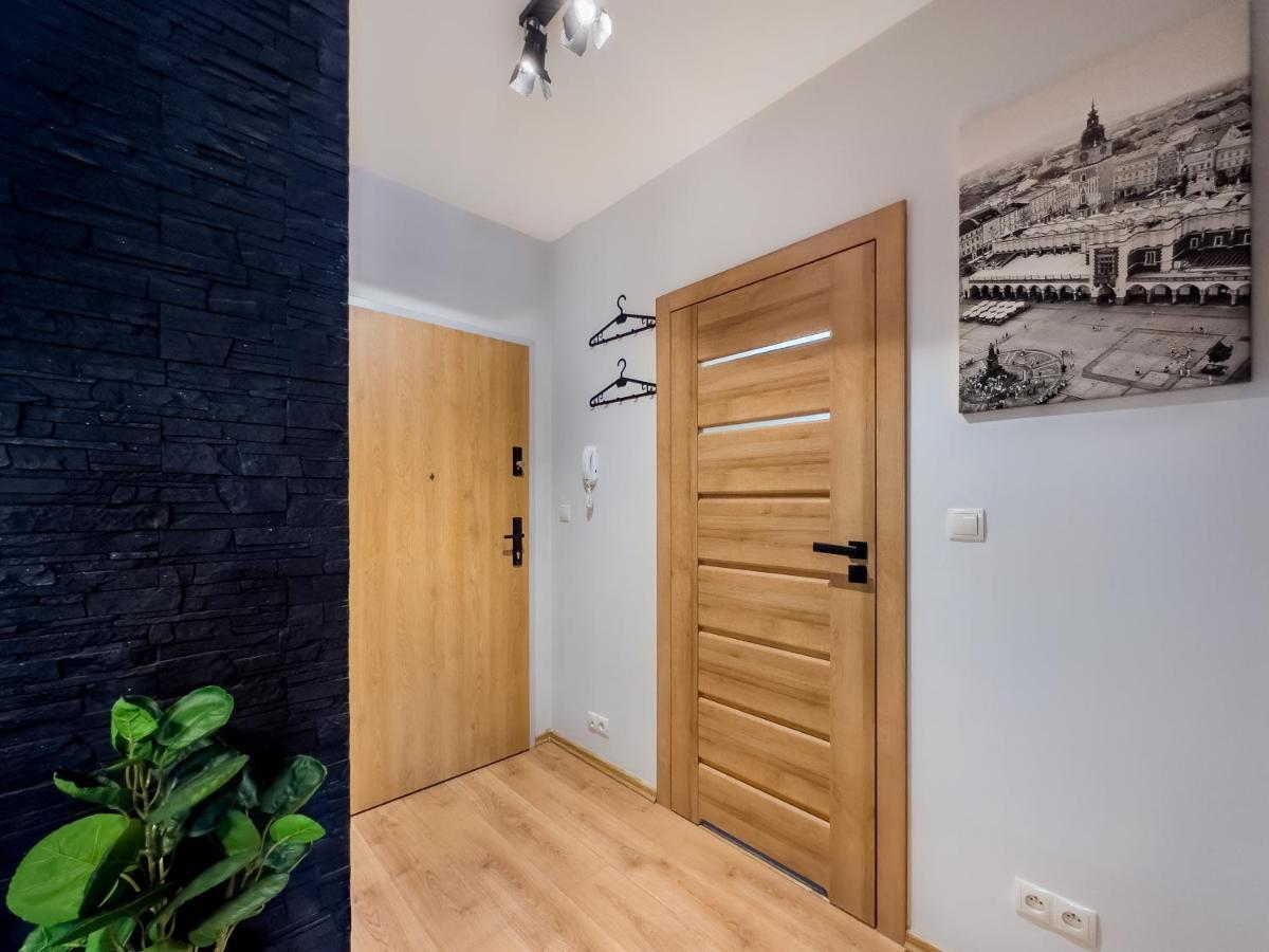 Apartament Z Duzym Tarasem W Centrum Krakowa Dış mekan fotoğraf